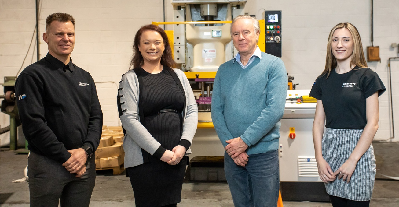 £250,000 ‘Worcester Presses’ investment helps Cotmor move forward with ambitious expansion plans