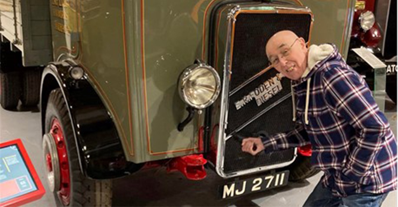 Care home rolls along to vehicle museum