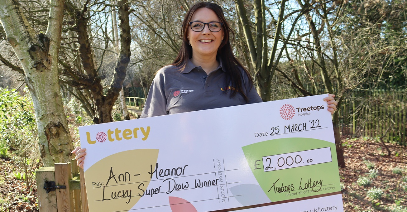£17,000 raised in Hospice Lottery Super Draw to support local patients and families