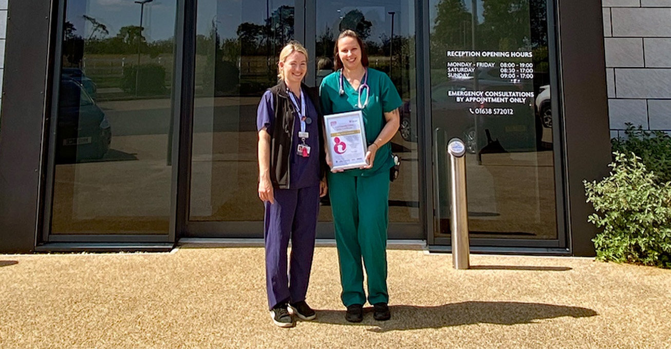 Cambridgeshire’s Dick White Referrals achieves national award for cat care