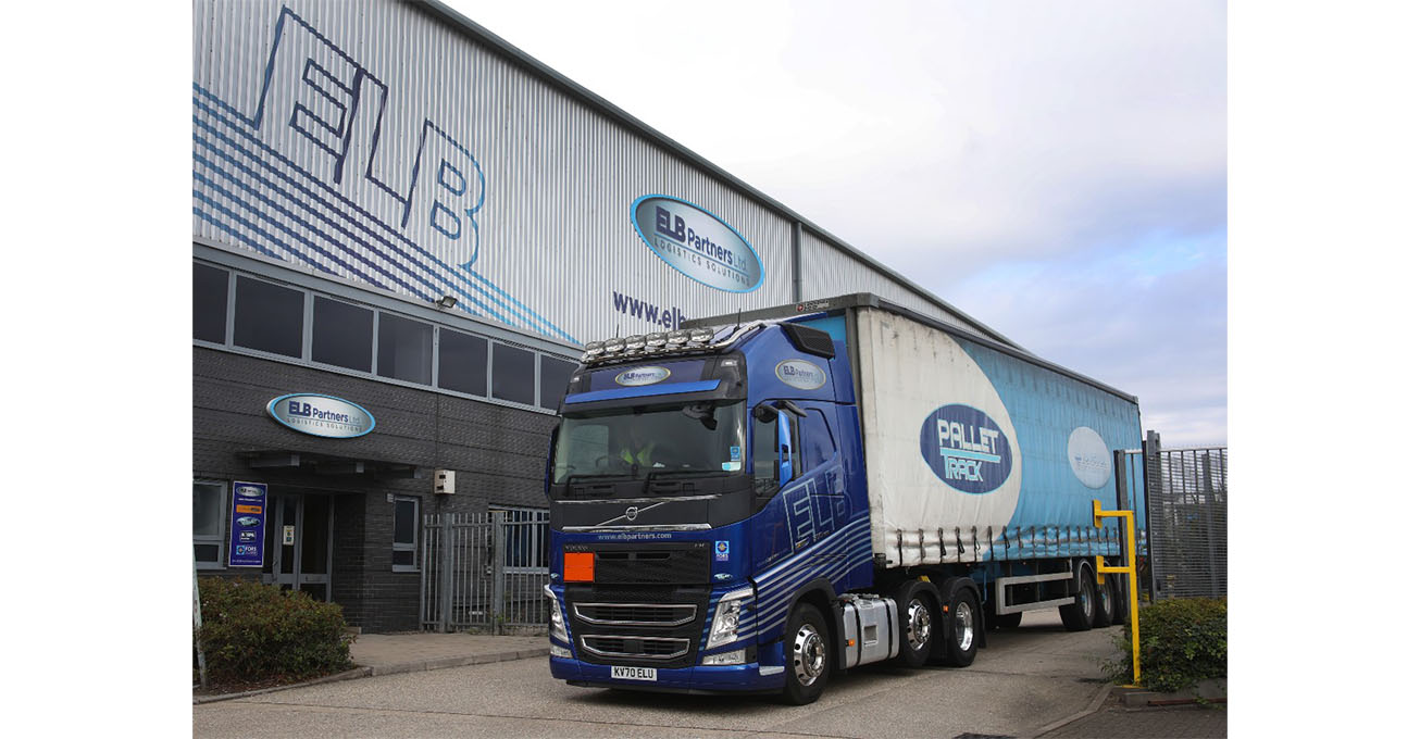 Croydon haulier ELB Partners takes on logistics industry giants at glittering Park Lane awards ceremony