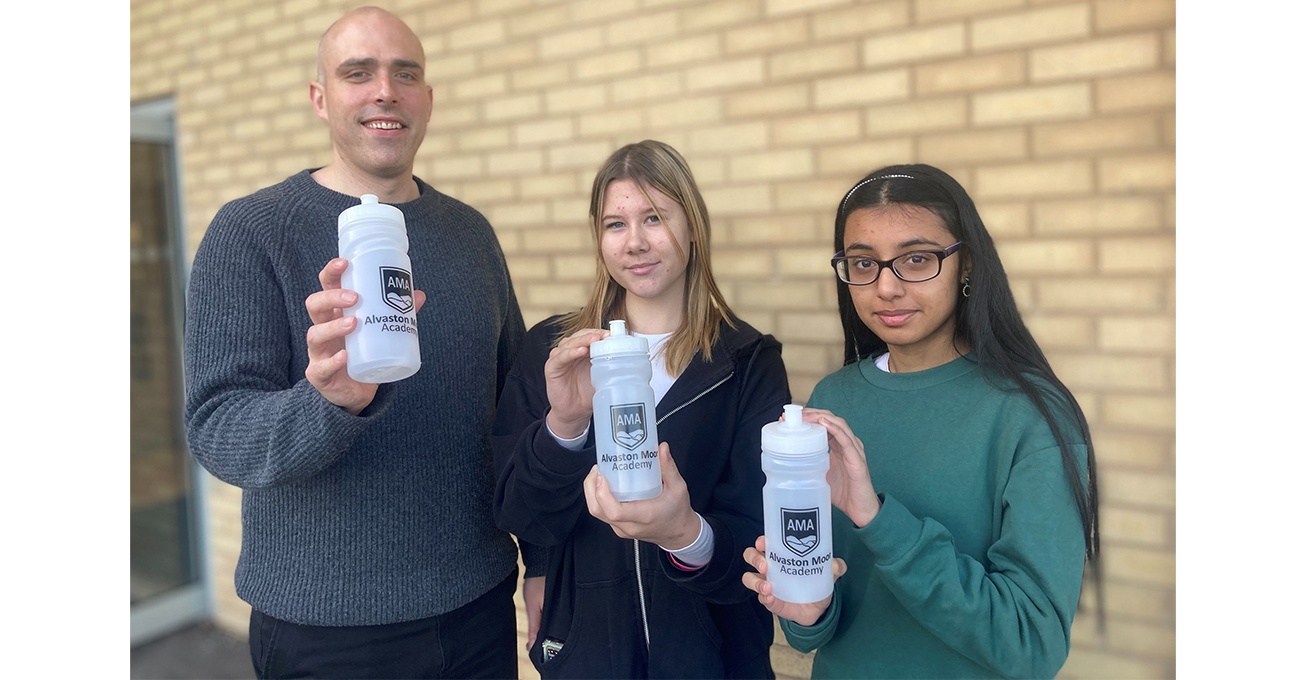 Derby secondary academy helps pupils hydrate with free reusable water bottles in trust-wide environmental move