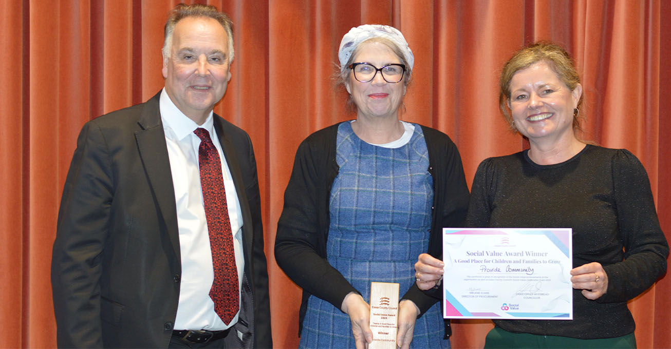­Thundersley knitters win Essex County Council Social Value Award
