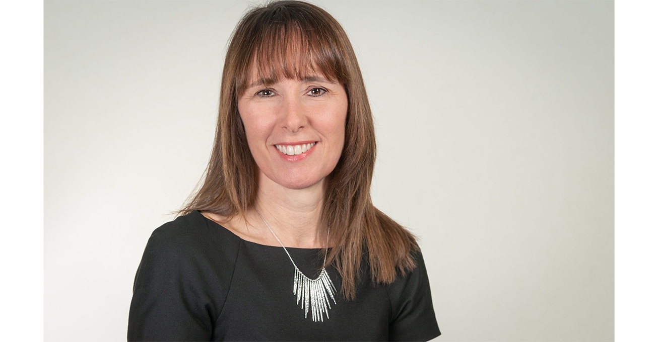 Family law solicitor completes specialised mediation training