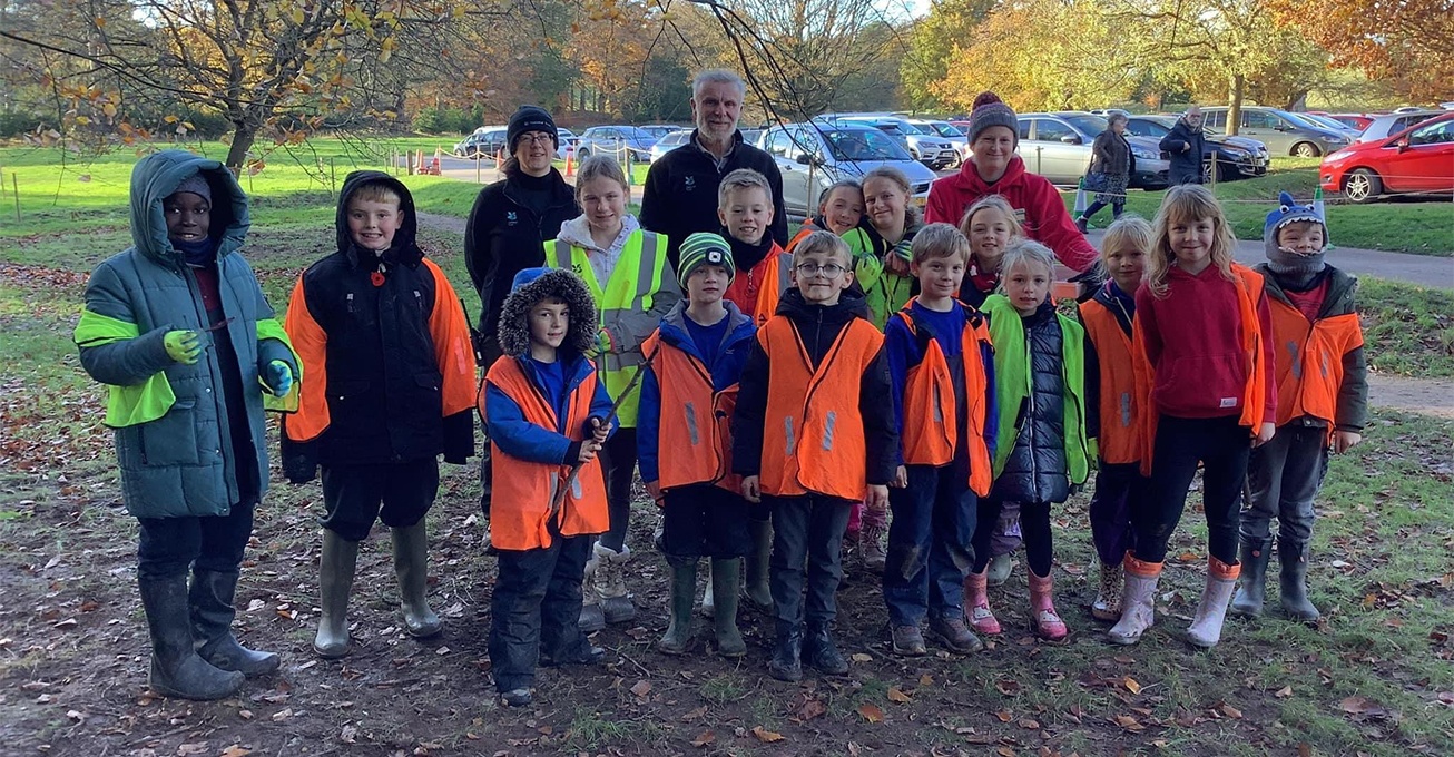 Turnditch pupils go back to nature as they learn about encouraging wildlife at Kedleston Hall
