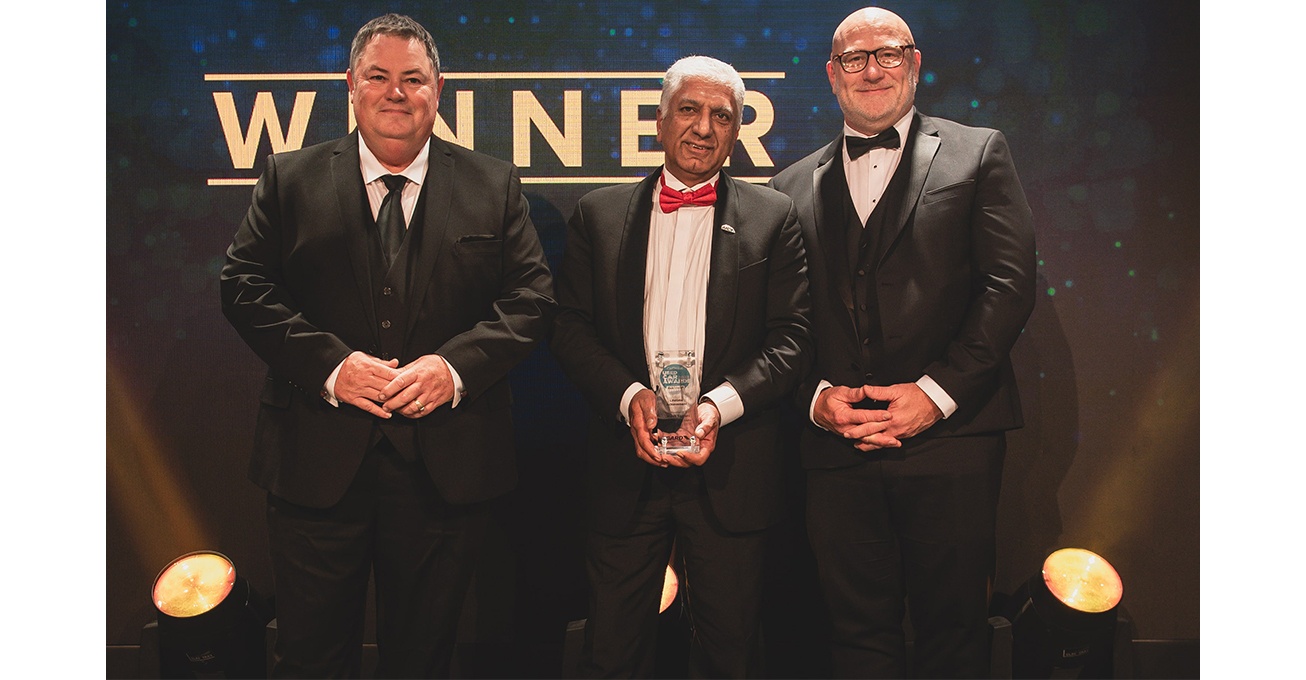 Stoke’s used car industry legend Umesh Samani wins Lifetime Achievement award at motor trade ‘Oscars’