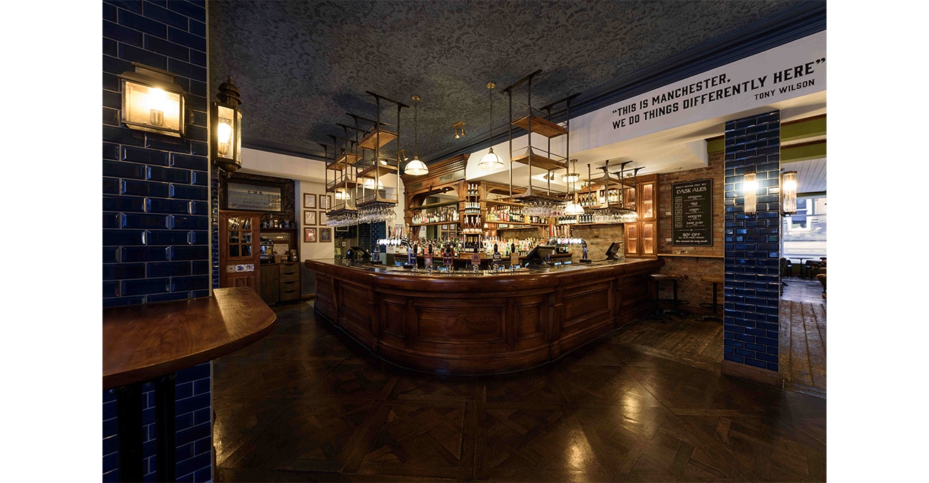 Landmark Northern Quarter pub and boutique hotel reopens after major refurbishment